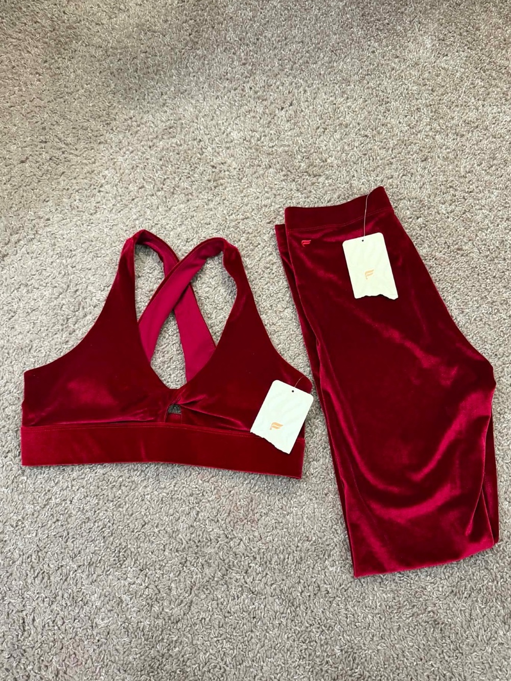 Fabletics Red Velour Matching Set Oasis Twist Sports Bra & Coordinating Legging